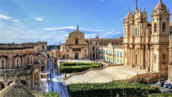 Tour Sicilia Orientale